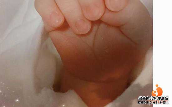 巴彦淖尔正规的捐卵_【昆华医院供卵试管婴儿多少钱】第一次就怀了，开心，